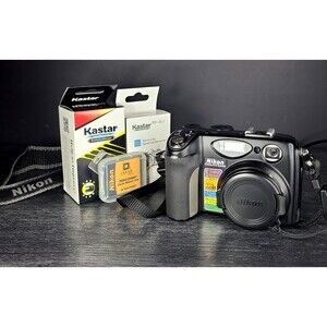 Nikon Coolpix S6300 Compact 16MP 10x Zoom Noir - Reconditionné Avec Accessoires